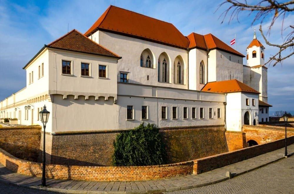 Hotel Pegas Brno Exterior foto