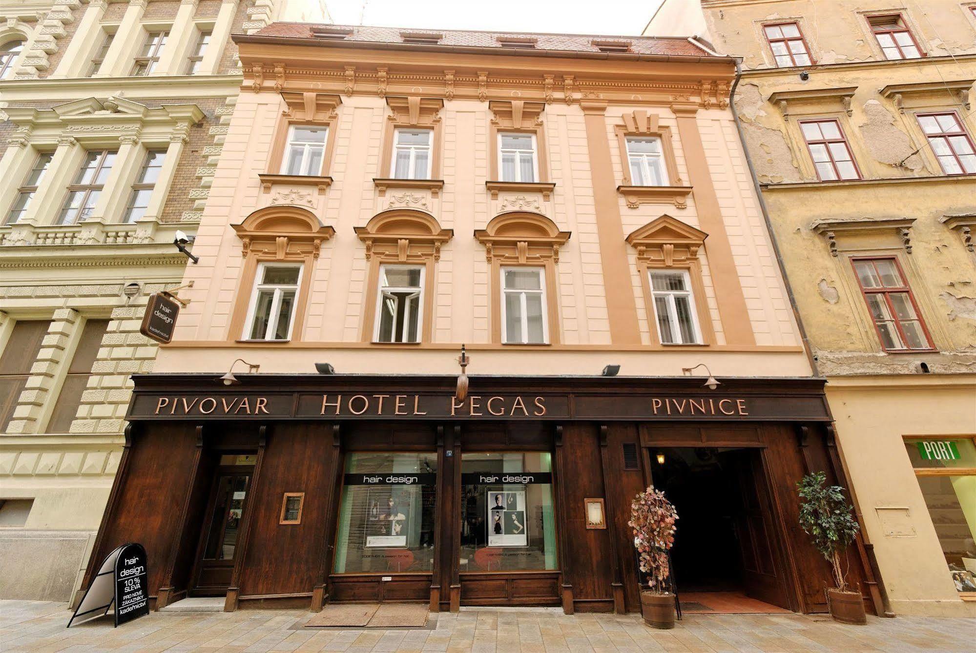 Hotel Pegas Brno Exterior foto