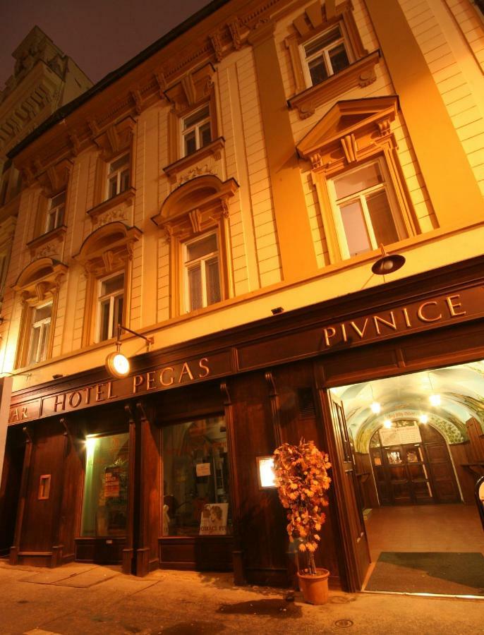 Hotel Pegas Brno Exterior foto